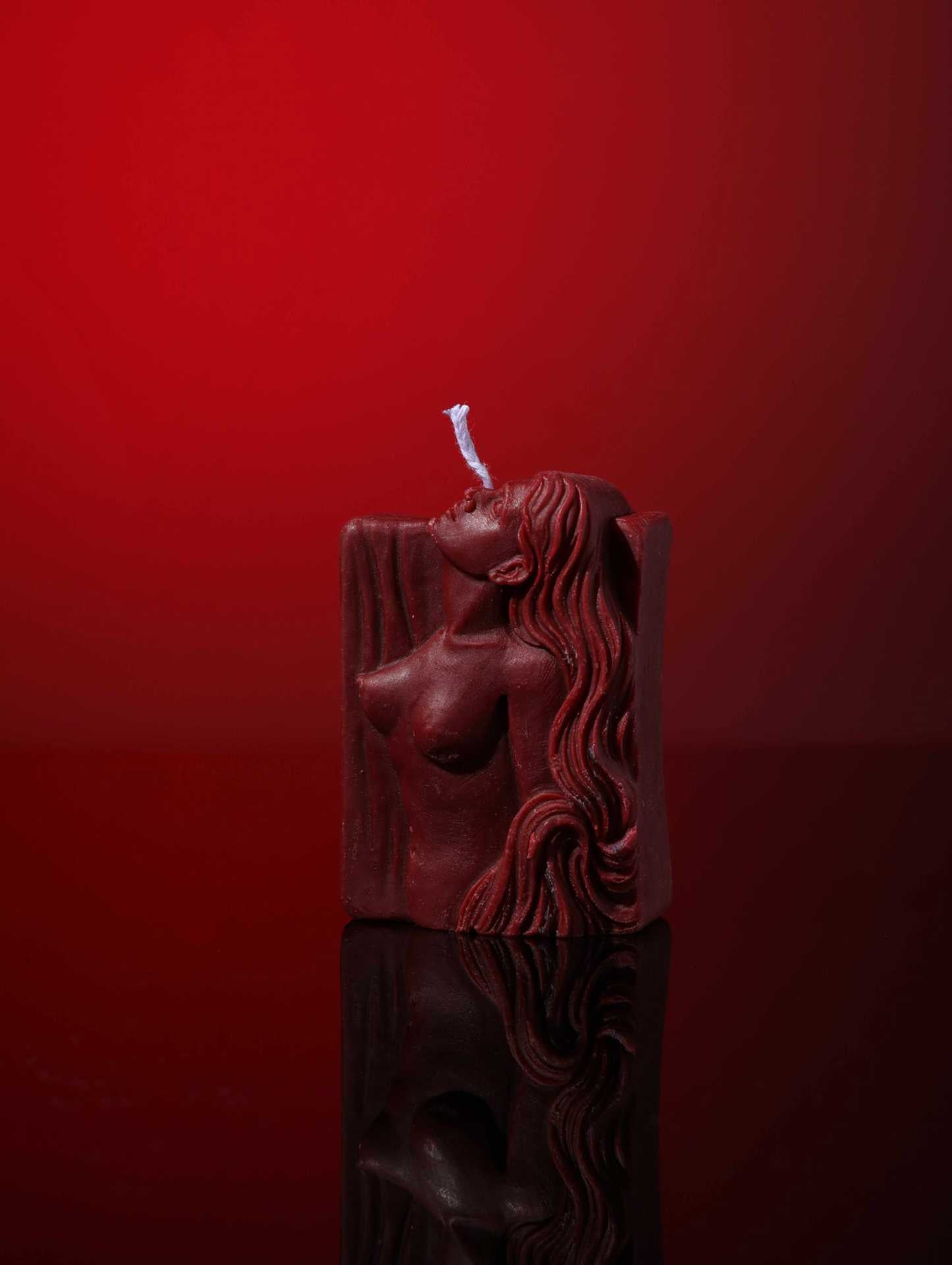 Soulmaty Artistry Female Body Front Side Ylang-Ylang Flavour Low Temperature Candle